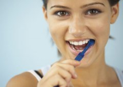 刷牙错误五法 如何矫正刷牙方式