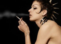 吸烟男女如何能保养好皮肤呢？